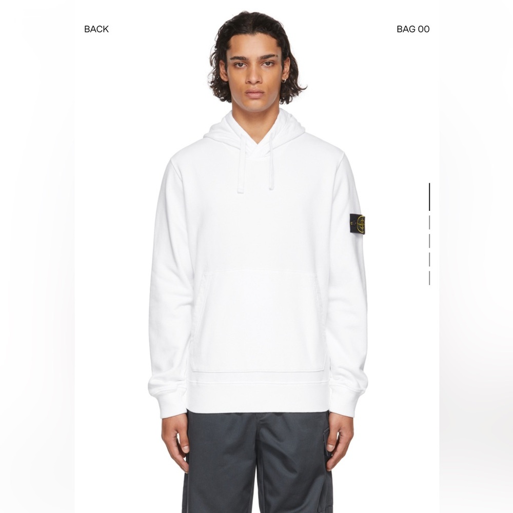Authentic STONE ISLAND
White Classic Hoodie
Size M
Like new !